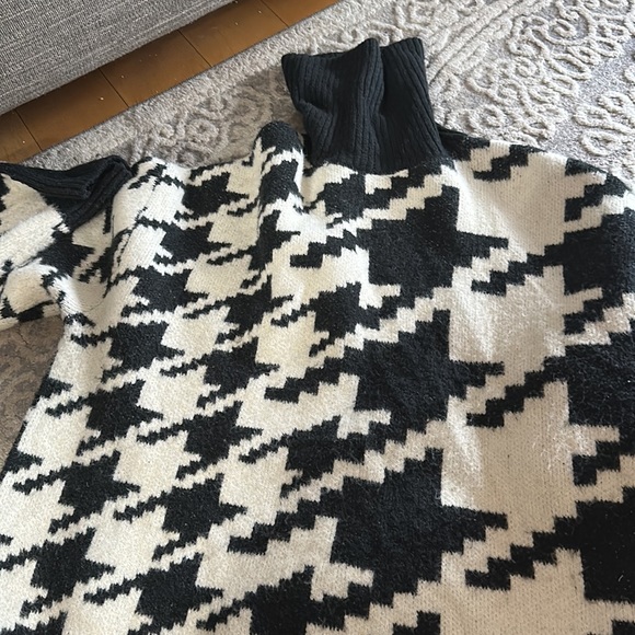 H&M sweater - Picture 6 of 7